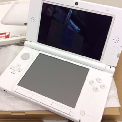 Nintendo 3DS LL WHITE 専用アダプター付き