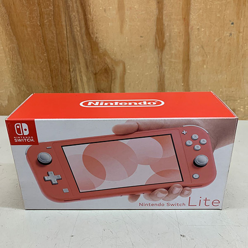 Nintendo Switch Lite コーラル