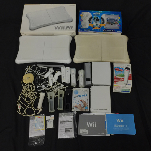 Wii 本体 ソフト 周辺機器などまとめて